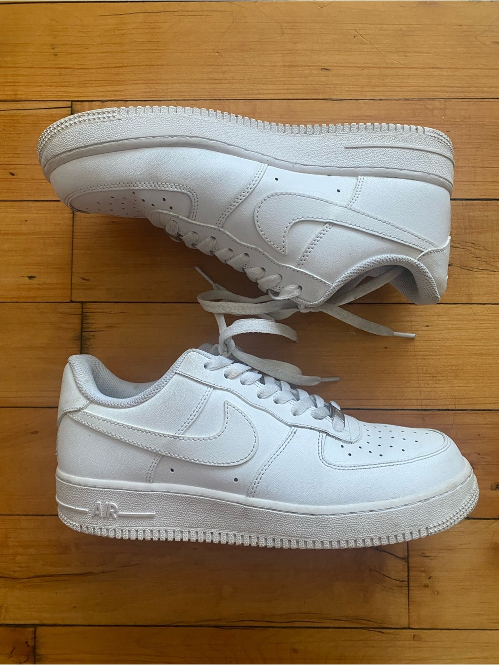 🤍 EUC White Nike Air Force 1 - men’s Size 7.5